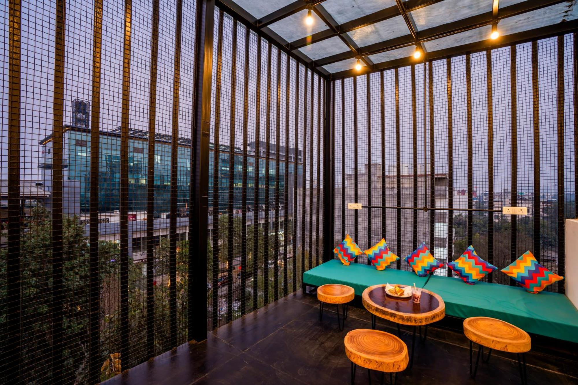 Gostops Plus Gurugram, Baani Square Gurgaon Esterno foto
